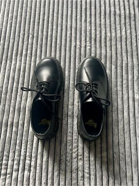 Dr. Martens Size 7 Womens/6 Mens